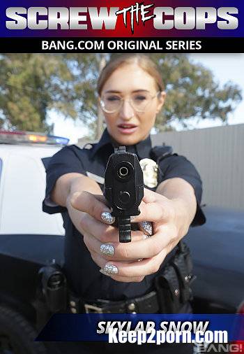 Skylar Snow - Skylar Snow Captures A Criminal And Squirts All Over Her Police Cruiser [Bang Screw The Cops, Bang / SD / 540p]