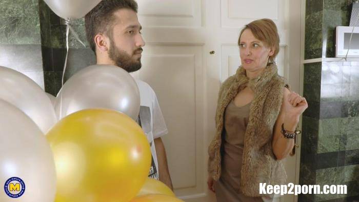 Gerda Ice (51) - Hairy Mature Gerda Ice Is Having A Big Party With Cock And Balloons (FullHD) [FullHD 1080p] Mature.nl