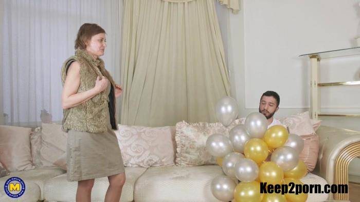 Gerda Ice (51) - Hairy Mature Gerda Ice Is Having A Big Party With Cock And Balloons [FullHD 1080p] Mature.nl