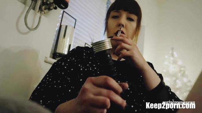 Mistress Komakino - Smoking And Aroma Intox Mask [Clips4sale / FullHD 1080p]