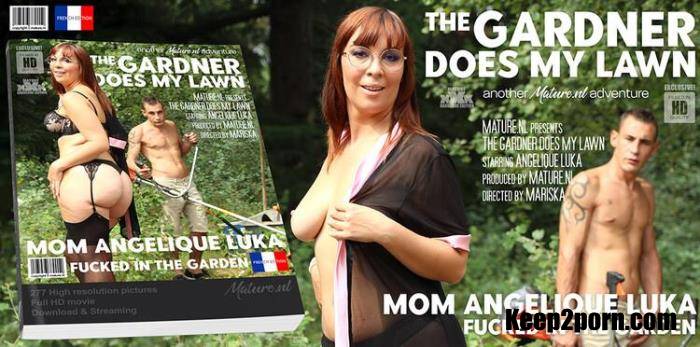 Angelique Luka (EU) (31) - This gardner gets to plow the lawn from a hot mom in the garden [FullHD 1080p] Mature.nl