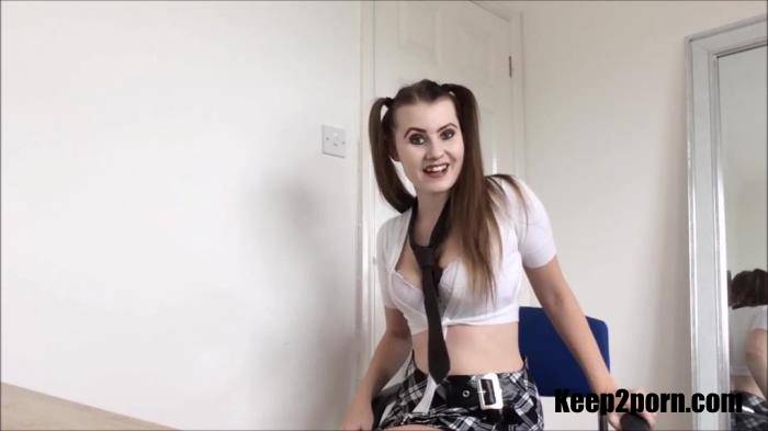 The Popular Girl Farts In Your Face [BrookLogan / FullHD 1080p]