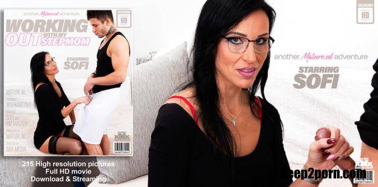 Jim Master (20), Sofi (45) - Hot MILF Sofi works out with her strapping stepson [Mature.nl / HD 1060p]