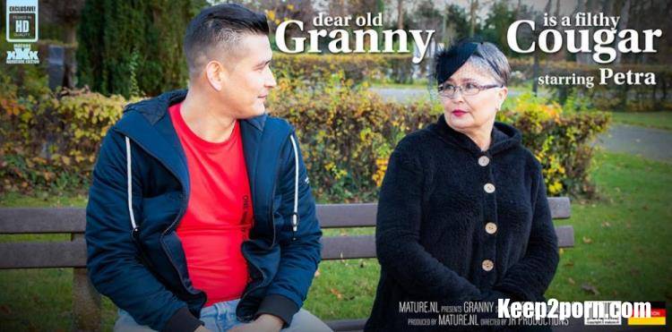 Alex Q (30), Petra (EU) (61) - Granny Petra takes home a young stranger for steamy hot sex! [Mature.nl / FullHD 1080p]