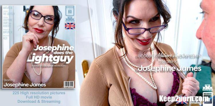 Josephine James (EU) (54), Roberto (35) - The lightguy on a movieset gets a shot big breasted MILF Josephine James [Mature.nl / FullHD 1080p]