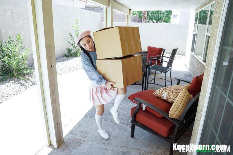 Kimmy Kim - Petite Neighbor Makes It Fit [ExxxtraSmall, TeamSkeet / SD 480p]