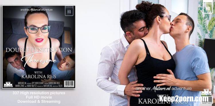 Karolina Rus - A double penetrating threesome with two young guys and MILF Karolina Rus [Mature.nl, Mature.eu / FullHD 1080p]