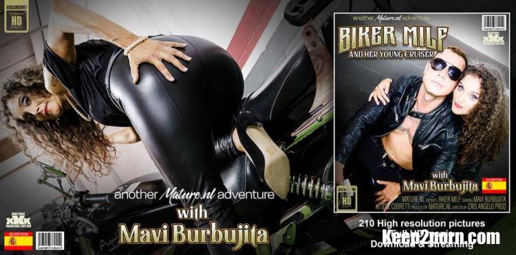 Joel Cobretti (29), Mavi Burbujita (EU) (52) - Mavi Burbujita is naughty biker MILF that gets hot from young bad boys [Mature.nl / FullHD 1080p]