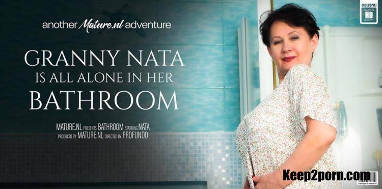 Nata (59) - Modern Grandma Nata loves to play with her dildo and her pussy in the bathroom [Mature.nl / FullHD 1080p]