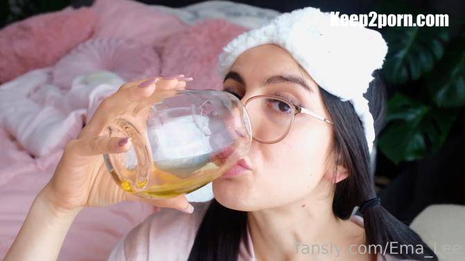 Ema Lee - Waking Up To a Glass of Hot Yellow Piss [Fansly / FullHD 1080p / Pissing]