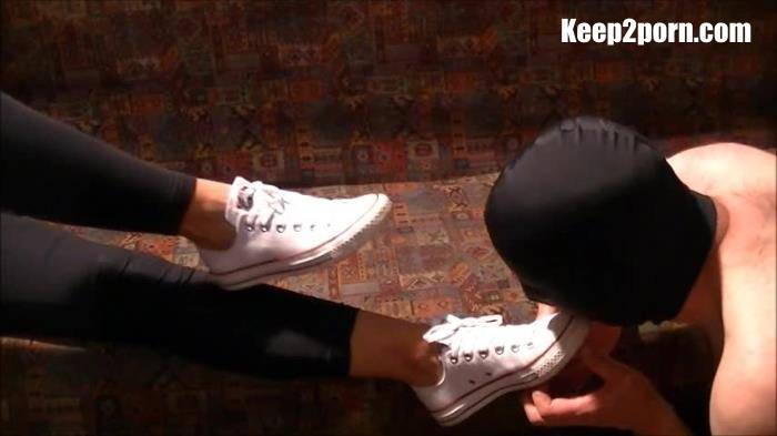 Mistress Footworship - Lick My Converse Clean Loser [UkMistressElise / SD 480p]