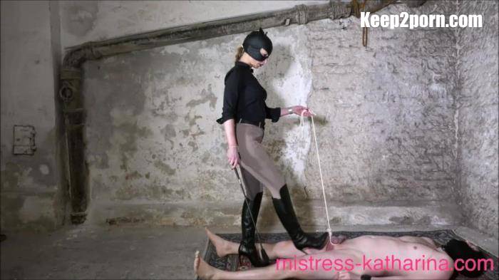 Mistress Katharina - Ball Busting In Chastity - Special Easter Treatment For Cock And Balls [InstituteOfDiscipline / FullHD 1080p]