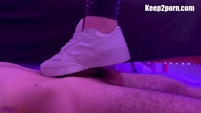Shoejob and Cock Crush in White Sneakers [TamyStarly / FullHD 1080p]