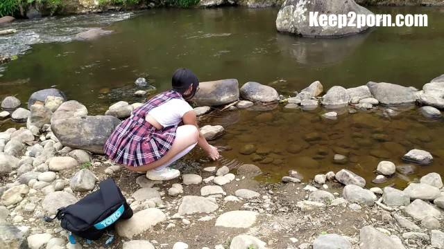 Horny Schoolgirl Skips Classes To Get Fucked In A River [Pornhub, Karolayn_Matos / FullHD 1080p]