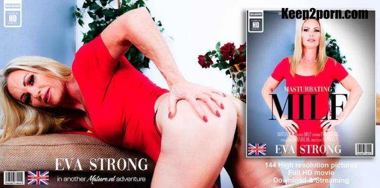 Eva Strong (EU) (48) - Tattooed British MILF Eva Strong is a horny solo nympho that loves to play with her shaved pussy [Mature.nl / FullHD 1080p]