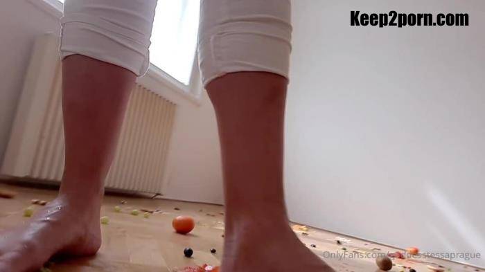 Goddess Tessa - Size Feet Goddess - Room Full Of Food [Onlyfans / HD 720p]