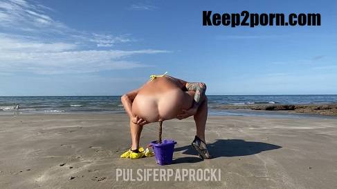 PulsiferPaprocki - Beach Bucket Poop [ScatShop / FullHD 1080p / Scat]