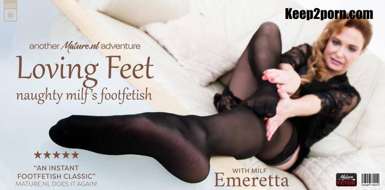 Emmereta (45) - Czech MILF Emmereta has a footfetish and gets aroused when playing with her feet [Mature.nl / FullHD 1080p]