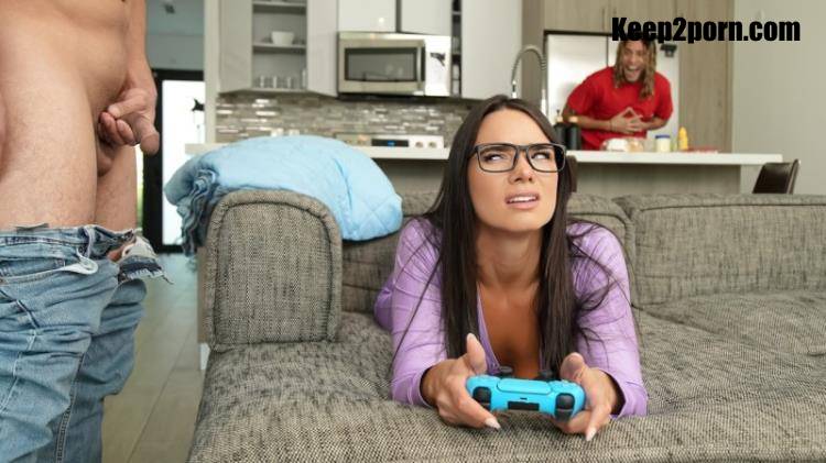 Ivy Ireland - Anal Play for Gamer Bae [CrazyCollegeGFs, RealityKings / SD 480p]